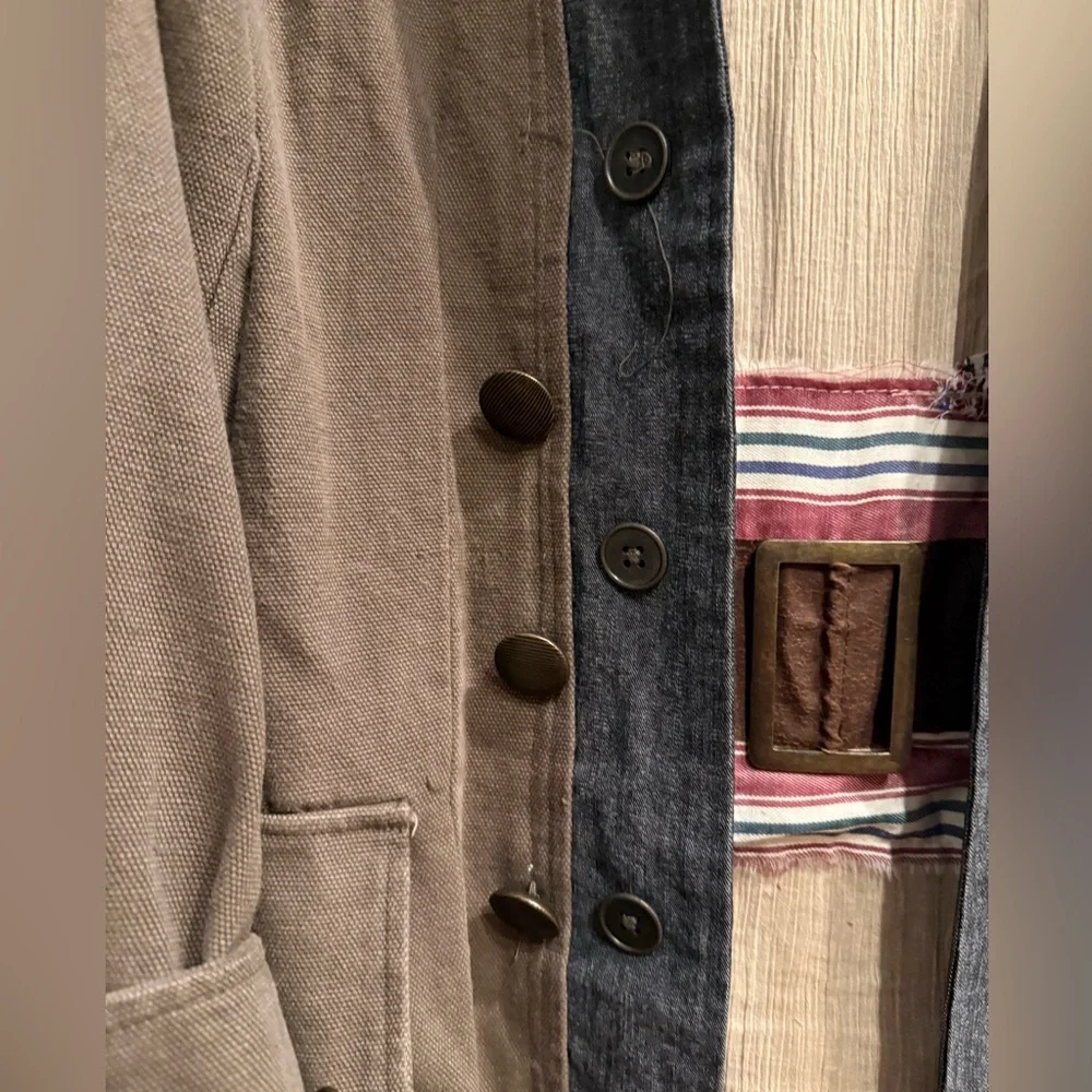 Pirates of Caribbean Captain Jack Sparrow Halloween Coat/Costume - Picture 4 of 11